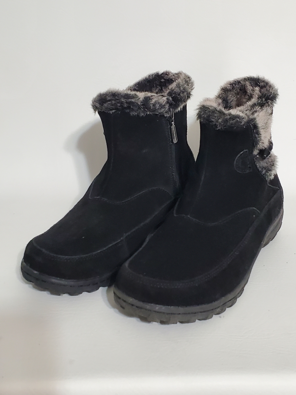 Khombu Black Faux-Fur Suede Ankle Winter Zip Snow Boots Size 9 1/2
